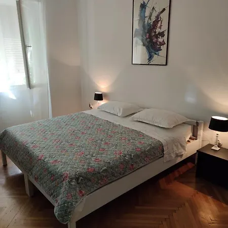 Private Accommodation Raspudic Split