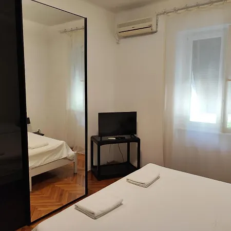 Private Accommodation Raspudic Guest house *