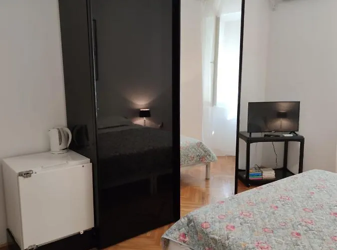 Private Accommodation Raspudic *